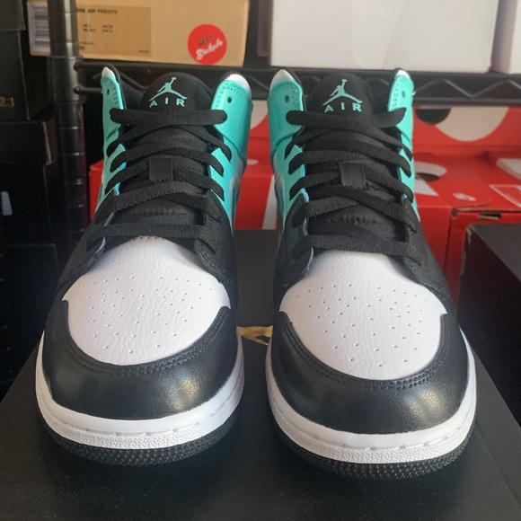 Nike Air Jordan 1 Mid Tropical Twist Black Shoes 554725-132 (GS) Youth Sizes - Picture 4 of 11